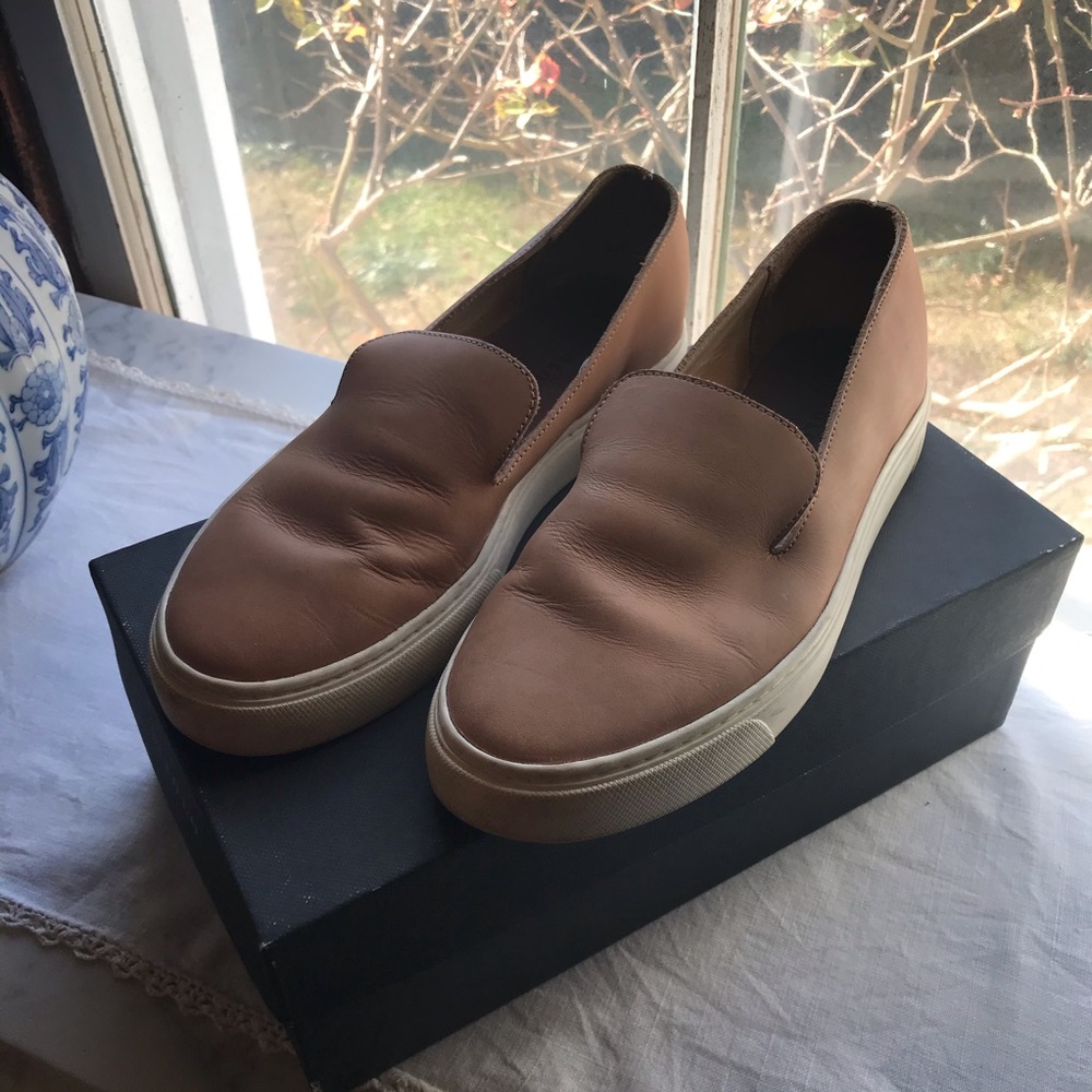 Nisolo Luna slip on sneaker size 8.5-9
